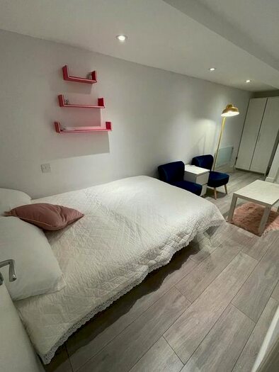 Studio To Rent In Finchley Road, Hamspted, NW3