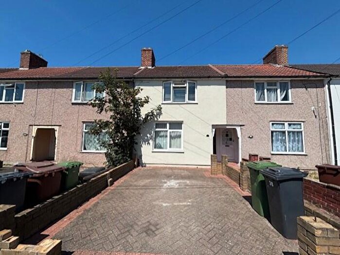 2 Bedroom Terraced House To Rent In Kingsmill Road, Dagenham, RM9