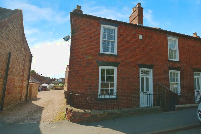 2 Bedroom Property To Rent In South Cliff Road, Kirton Lindsey, Gainsborough, DN21
