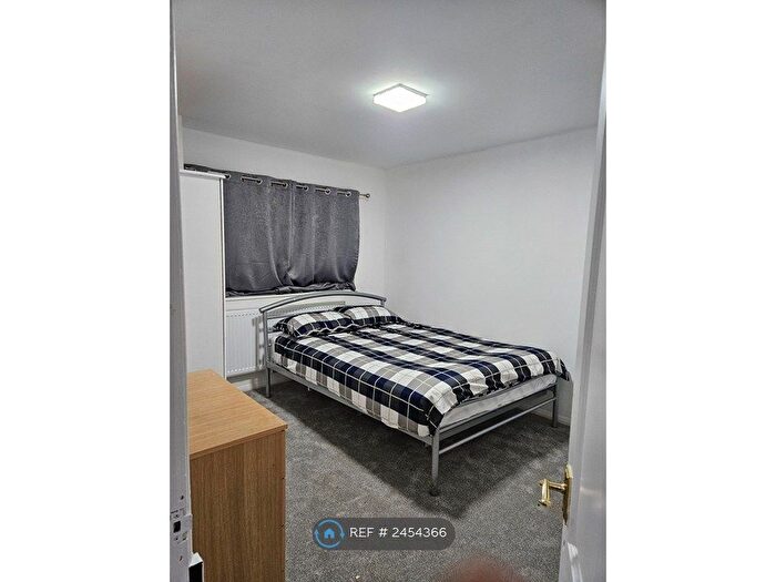 3 Bedroom End Terrace House To Rent In Troopers Hill, Bristol, BS5