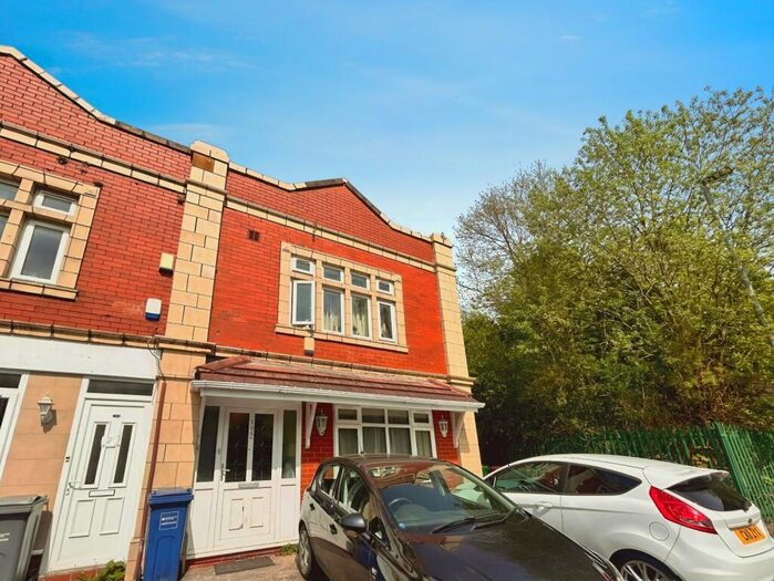 10 Bedroom Terraced House To Rent In Kingswood Road, Manchester, Greater Manchester, M14