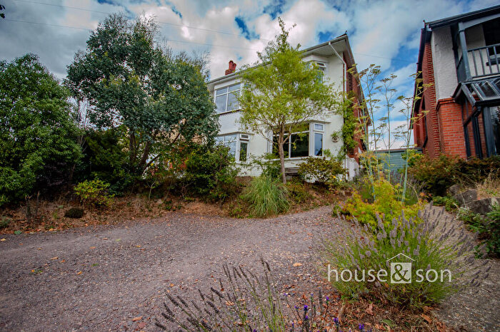 5 Bedroom Detached House For Sale In Charminster Avenue, Bournemouth, BH9