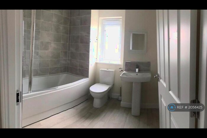 4 Bedroom Detached House To Rent In Charpentier Avenue, Edinburgh, EH20