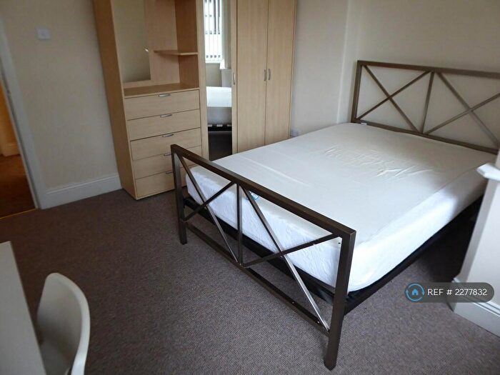 5 Bedroom Flat To Rent In Lancaster Avenue, Newcastle, ST5