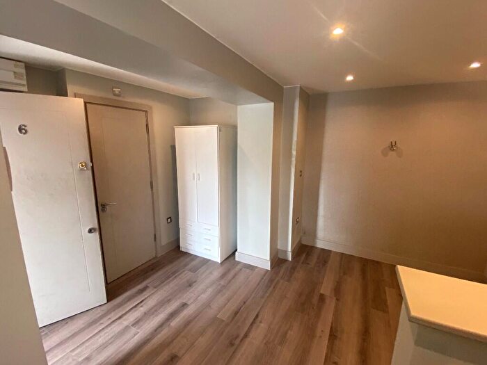 Studio To Rent In Howard Close, Waltham Abbey, Essex, EN9