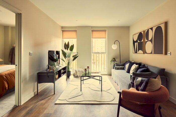 2 Bedroom Flat To Rent In Mustard Wharf At Tower Works, Wharf Approach, Leeds, LS1