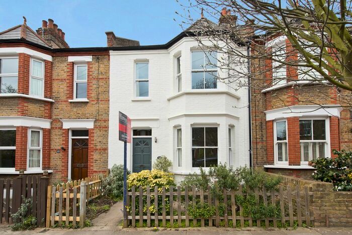 3 Bedroom Detached House To Rent In Tolverne Road, West Wimbledon, London, SW20