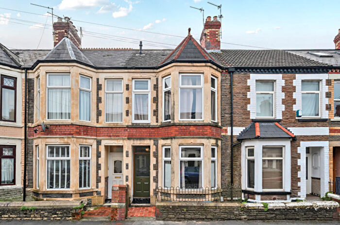 3 Bedroom Terraced House For Sale In Inverness Place, Roath, Cardiff, CF24