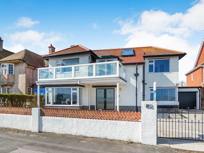 4 Bedroom Detached House For Sale In Belvedere Parade, Bridlington, Yorkshire, YO15