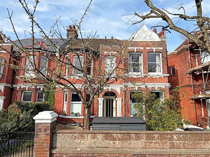 2 Bedroom Flat For Sale In Beaconsfield Villas, Brighton, BN1