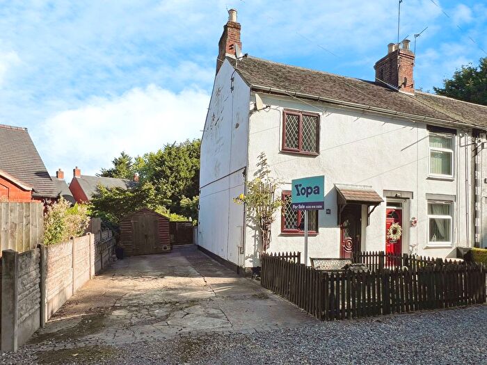 2 Bedroom Cottage For Sale In Hill Street, Swadlincote, DE11