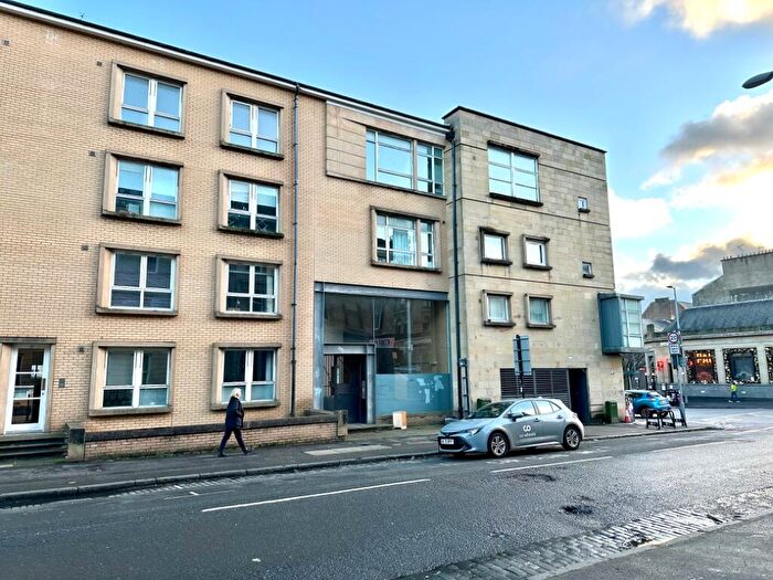 2 Bedroom Flat To Rent In Belmont Street, Glasgow, G12