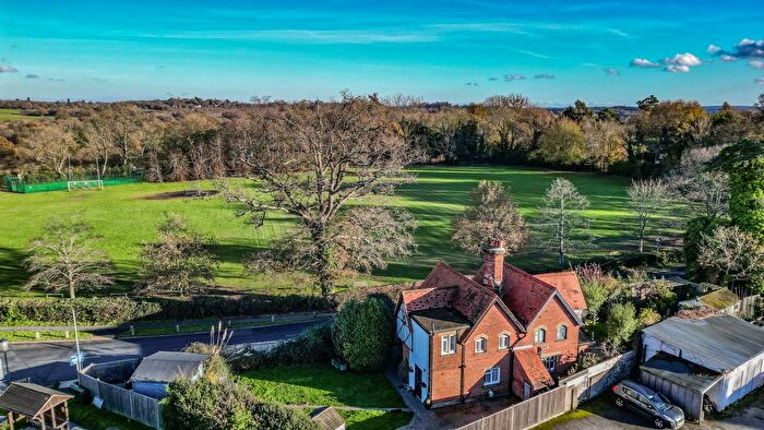 3 Bedroom Semi-Detached House For Sale In Hastings Road, Hawkhurst, Cranbrook, TN18