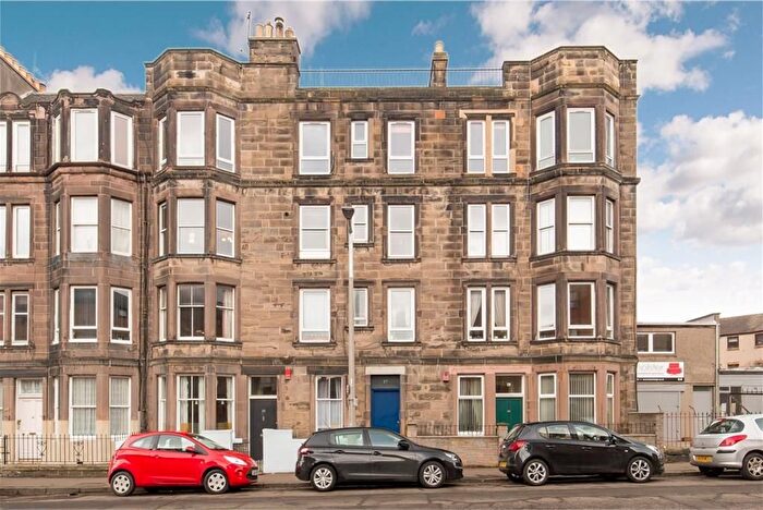2 Bedroom Flat To Rent In , Albion Road, Edinburgh, EH7