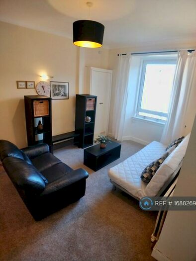 1 Bedroom Flat To Rent In Tay Street, Edinburgh, EH11