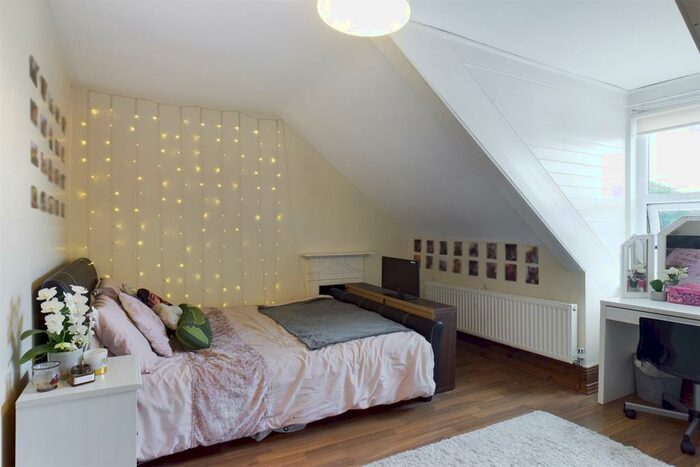 3 Bedroom Maisonette To Rent In Sandyford Road, Newcastle Upon Tyne, NE2