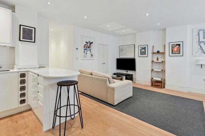 2 Bedroom Flat To Rent In Short Let - All Bills Included, Sisters Avenue, SW11