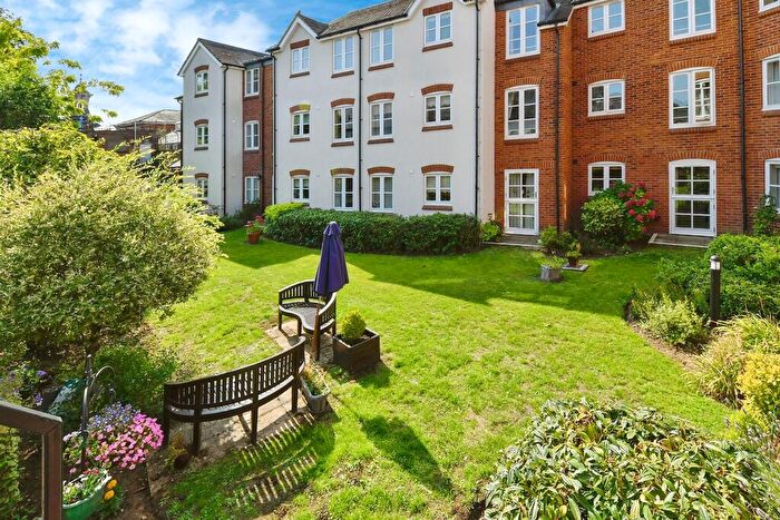 2 Bedroom Retirement Property For Sale In Paynes Park, Hitchin, SG5