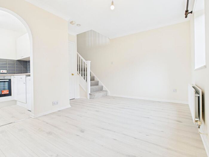 1 Bedroom End Of Terrace House To Rent In Vanburgh Gardens, Hatch Warren, Basingstoke, RG22