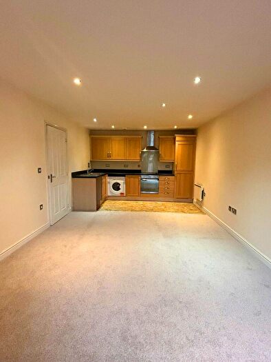 2 Bedroom Flat To Rent In Carlton Boulevard, Lincoln, LN2
