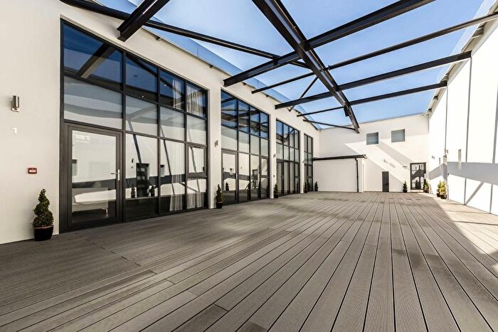 Studio To Rent In Bollo Lane, London, W3