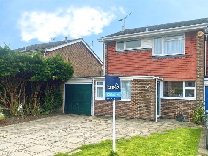 4 Bedroom End Terrace House For Sale In Manor Road, Wokingham, Berkshire, RG41