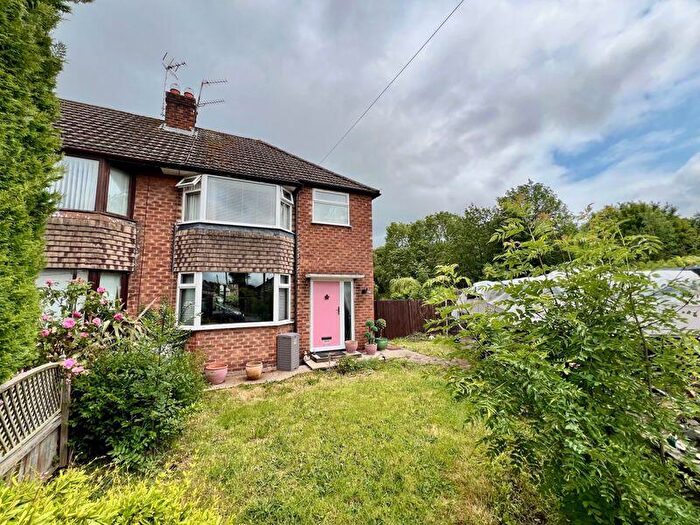 3 Bedroom Semi-Detached House For Sale In Linley Avenue, Johnstown, Wrexham, LL14