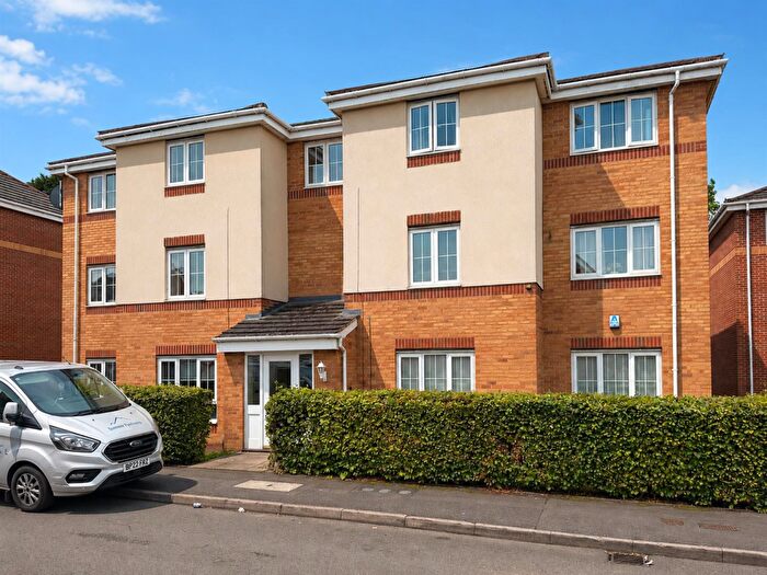 2 Bedroom Apartment To Rent In Unitt Drive, Cradley Heath, B64