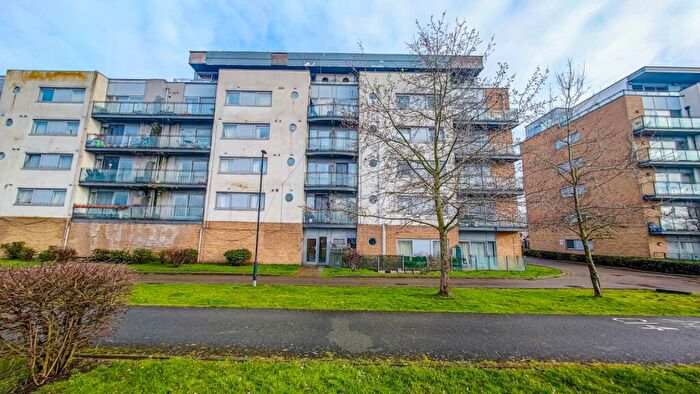 2 Bedroom Apartment For Sale In Hill House, Defence Close, West Thamesmead, SE28