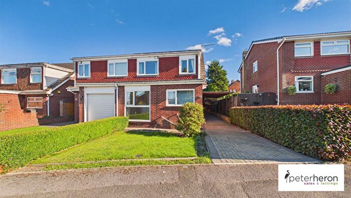 3 Bedroom Semi-Detached House For Sale In Mayfield Road, South Hylton, Sunderland, SR4
