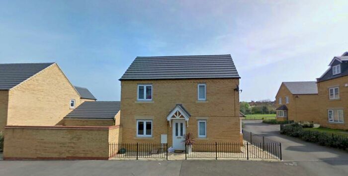 3 Bedroom Detached House To Rent In School Lane, Rushden, NN10