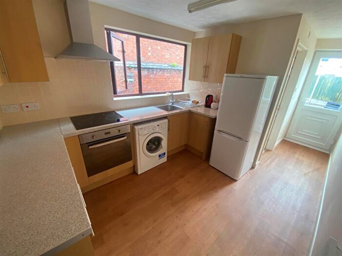 1 Bedroom Flat To Rent In Gloucester Street, Spon End, Coventry, CV1