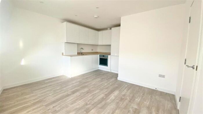 1 Bedroom Apartment To Rent In Fortune Green Road, London, NW6