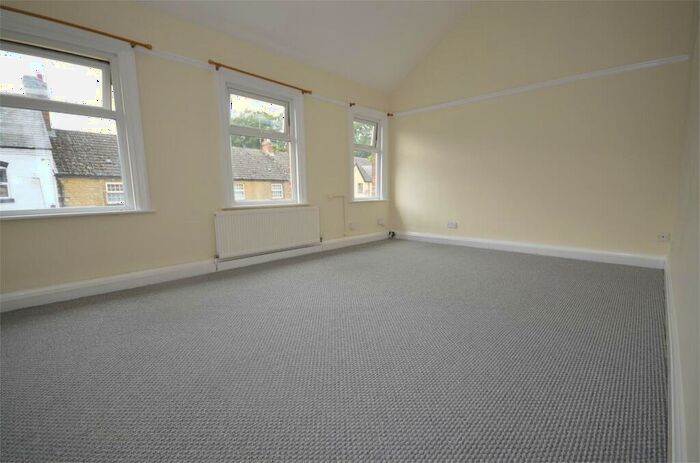 2 Bedroom Maisonette To Rent In Brook Street, Raunds, NN9