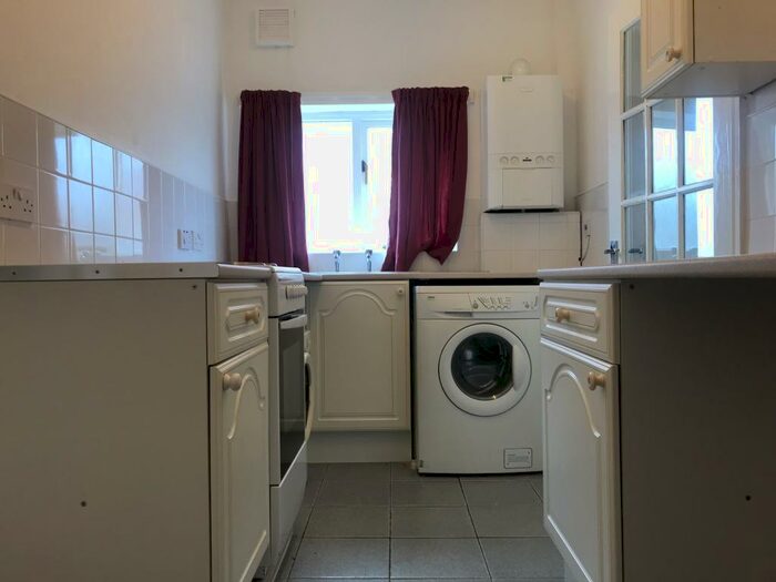 2 Bedroom Apartment To Rent In Flatgate, Howden, Goole, DN14