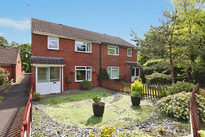 3 Bedroom Semi Detached House For Sale In Spiders Island, Alderbury, Salisbury, SP5