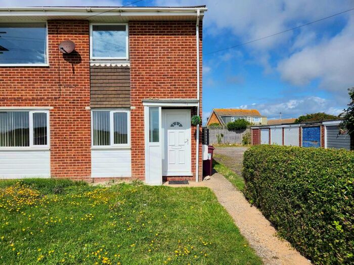 2 Bedroom Flat To Rent In Kingsway, Selsey, Chichester, PO20