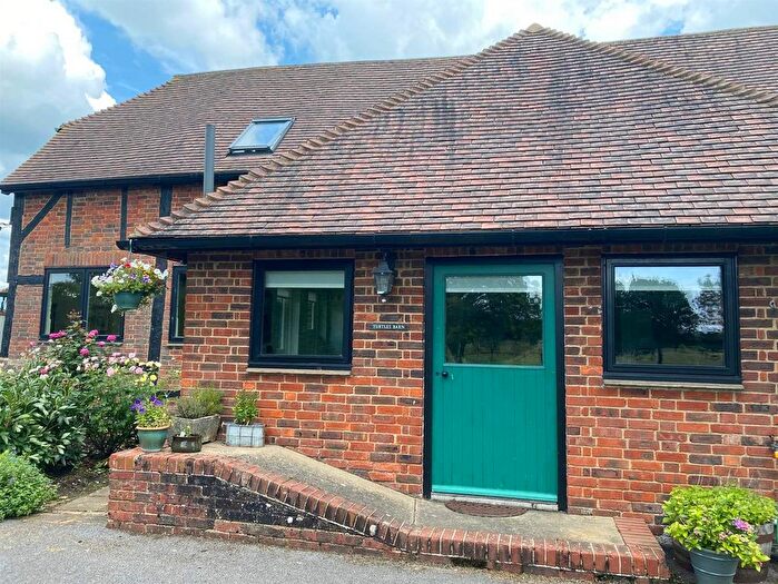 2 Bedroom Flat To Rent In Rosemary Lane, Alfold, Cranleigh, GU6