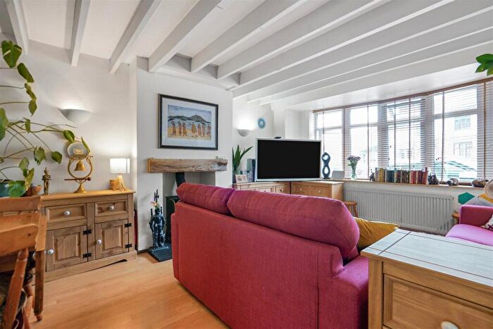 2 Bedroom Semi-Detached House For Sale In Bagworth Road, Barlestone, Nuneaton, CV13