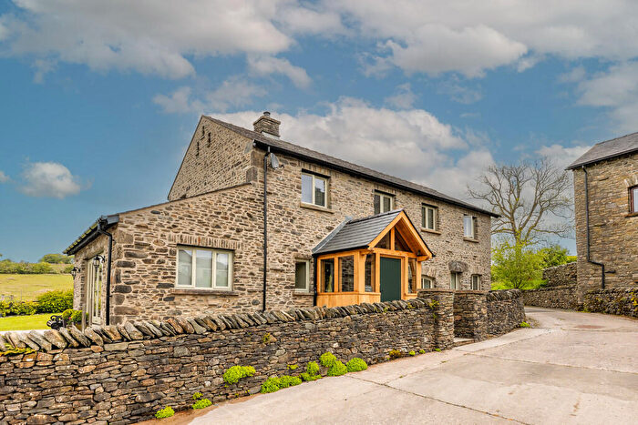 4 Bedroom Barn Conversion For Sale In Barn Court Cottage, Grayrigg, LA8