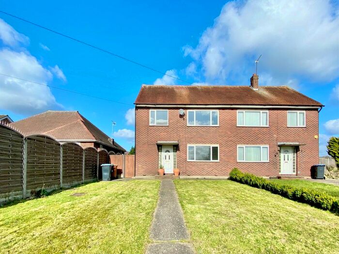 3 Bedroom Semi-Detached House To Rent In Station Road, Cuffley, Potters Bar, EN6