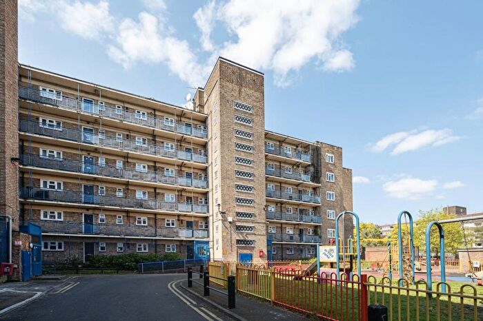 1 Bedroom Flat For Sale In Loddiges Road, Hackney, London, E9