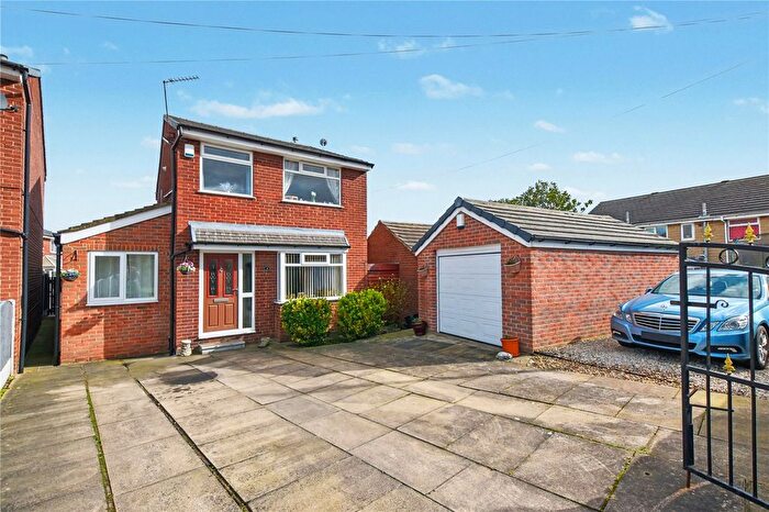 3 Bedroom Detached House For Sale In Harlington Road, Morley, Leeds, West Yorkshire, LS27