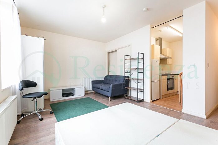 Studio To Rent In High Street, Thornton Heath, CR7