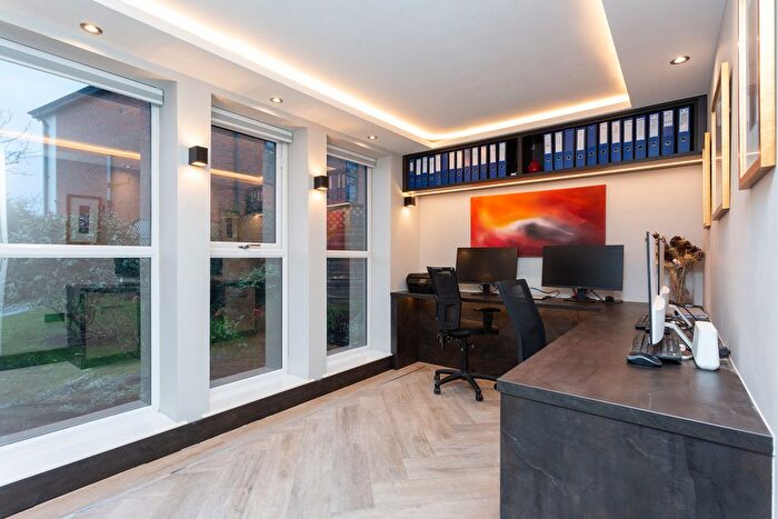 4 Bedroom Detached House For Sale In Edgewater Oaks, Preston, PR4