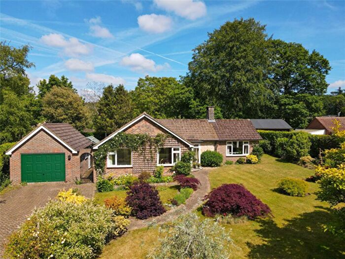 3 Bedroom Bungalow For Sale In Kiln Way, Grayshott, Hindhead, Hampshire, GU26