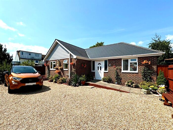 2 Bedroom Detached Bungalow For Sale In Hadow Road, Bournemouth, BH10