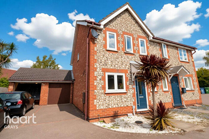 3 Bedroom Semi-Detached House For Sale In Stafford Close, Chafford Hundred, RM16