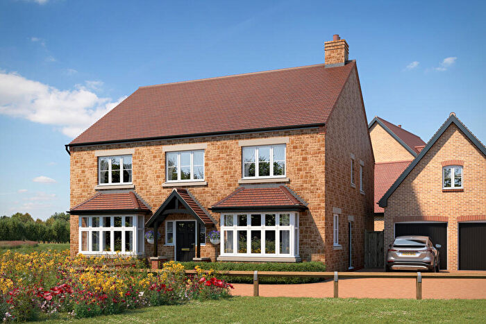 6 Bedroom Detached House For Sale In Watermill Way, Northampton, NN4