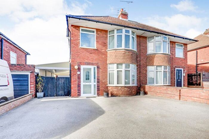 3 Bedroom Semi Detached House For Sale In Rosecroft Road, Ipswich, IP1
